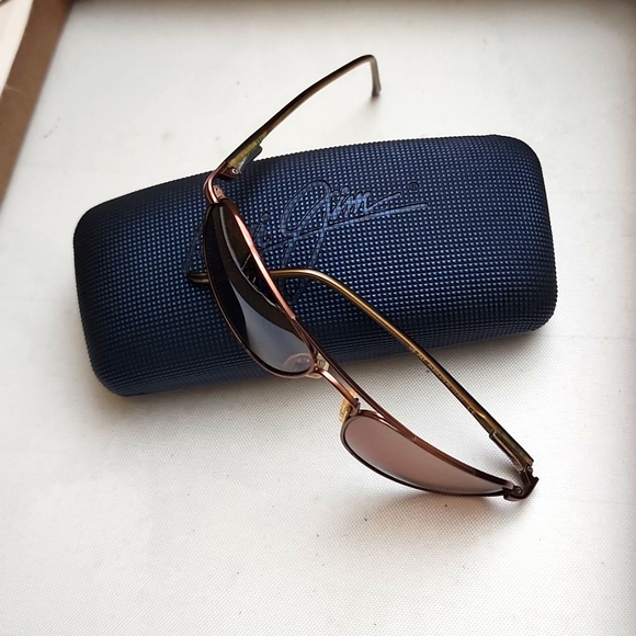 Maui Jim Men's Sunglasses and Case - Picture 3 of 12